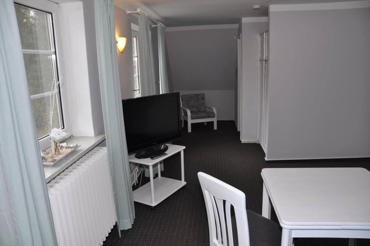 Basalt Hotel Restaurant Lounge Hohwacht Extérieur photo